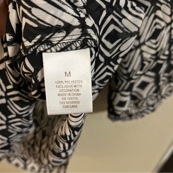 Geometric print tunic blouse - Picture 6 of 6